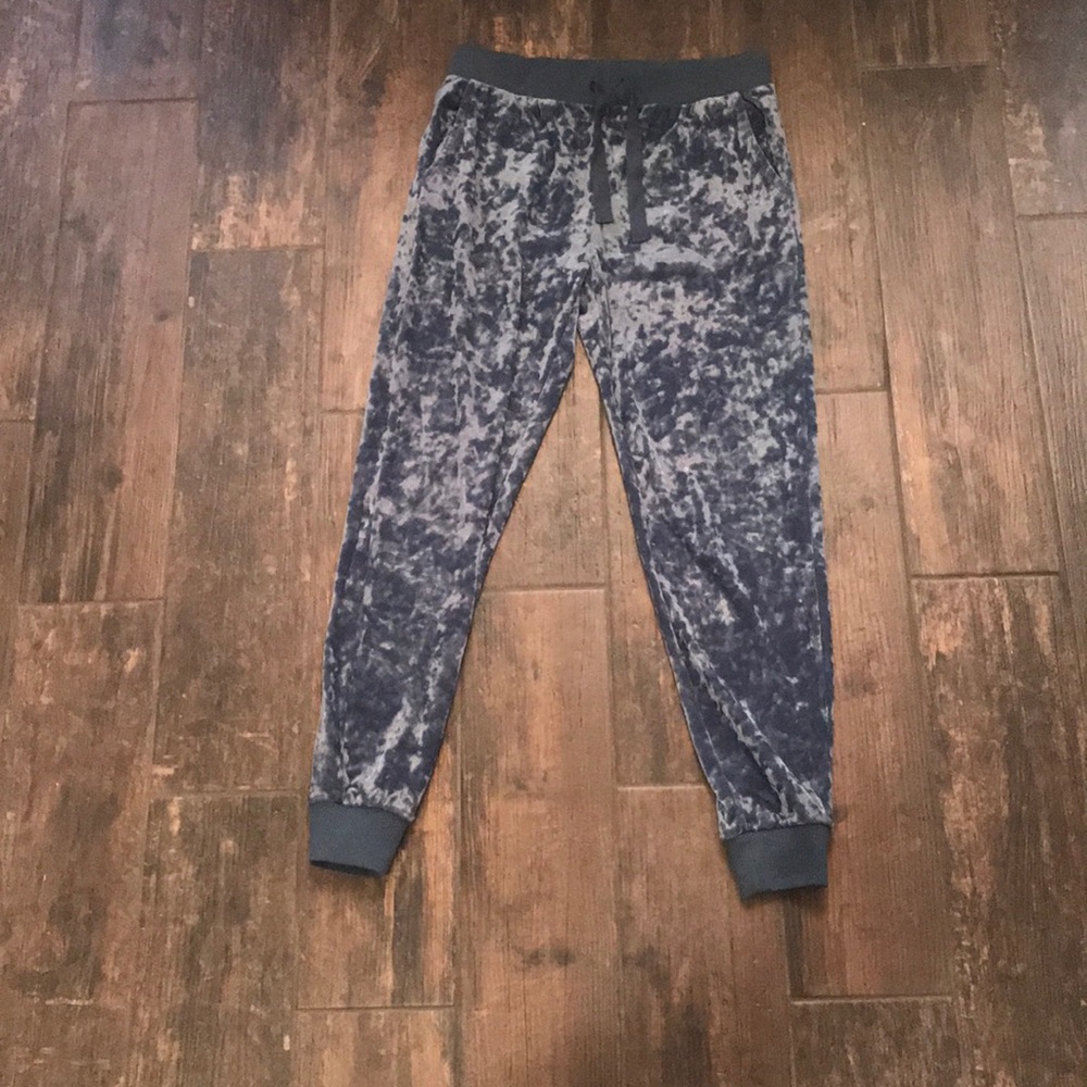 NWT Aerie velvet lounge pants